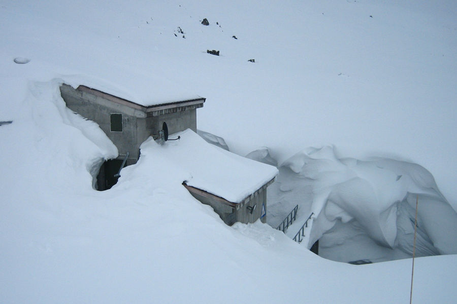 Nedre Bersåvatn power plant surrounded by snow