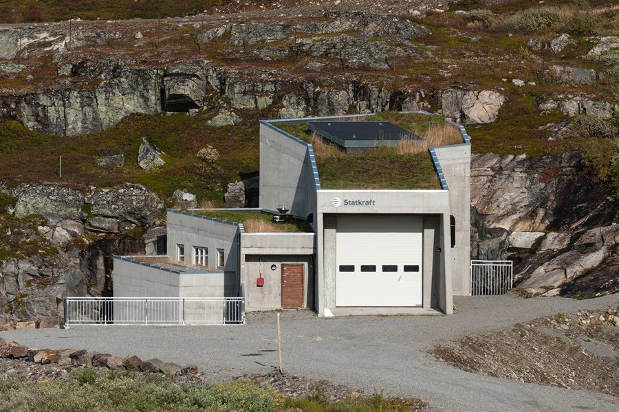 Sylsjø power plant from a distance.